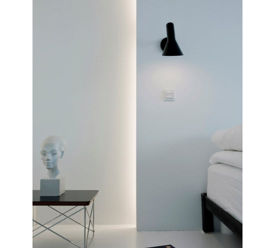 rdeco_black and white right 3 rdeco_black and white right 3