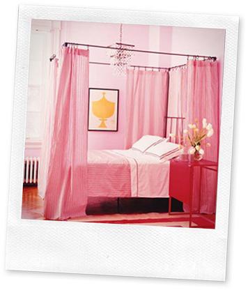 rdeco_pink_red_bedroom