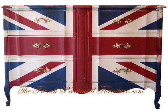 rdeco_Union-Jack Dresser1