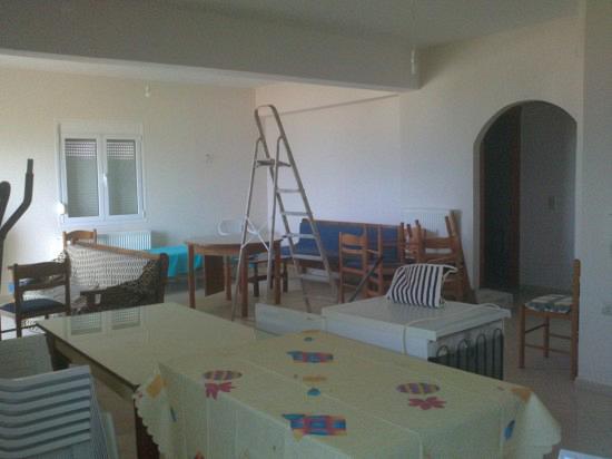 rdeco_tzoulia saloni (1) rdeco_tzoulia saloni (1)