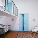 To τυρκουάζ σπίτι