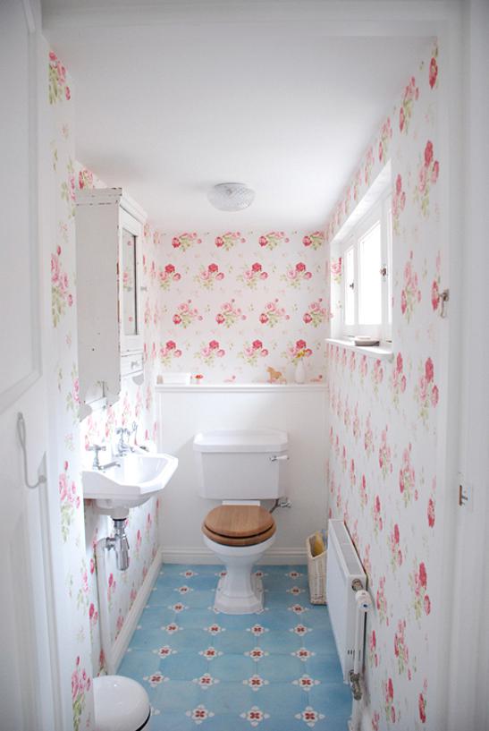 rdeco_floral_pink_bath