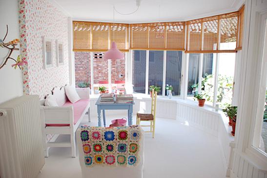 rdeco_floral_pink_patio