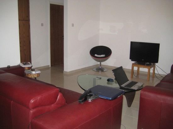 rdeco_red_sofa rdeco_red_sofa