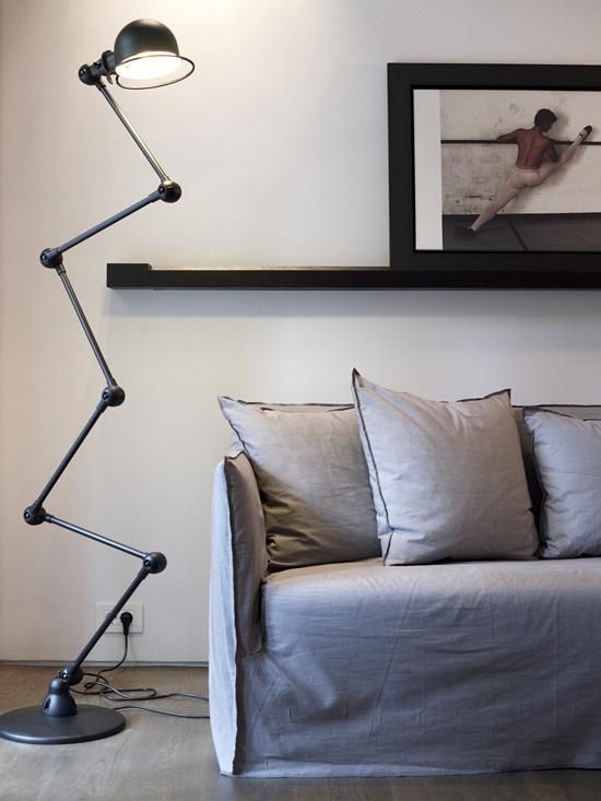 rdeco_ninapetropoulea_sofa_anglepoise