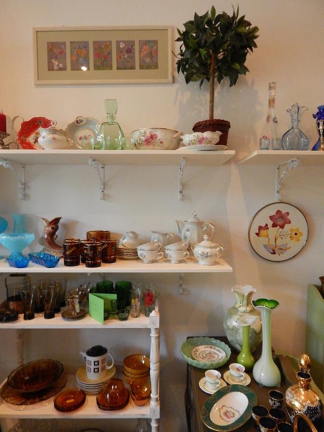 rdeco_sofita_vintage_shop_inside3