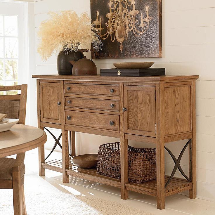 Διακόσμηση επάνω σε ένα μπουφέ