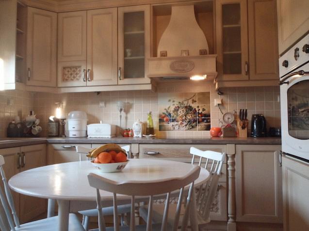 rdeco_kouzina_country