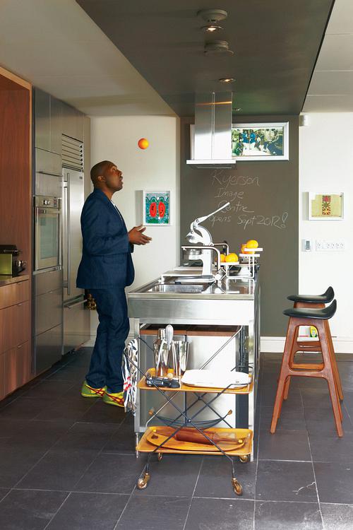 rdeco_kitchen_dancing