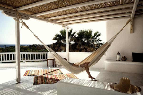 rdeco_San-Giorgio-Mykonos-via-Annabell-Kutucu-02