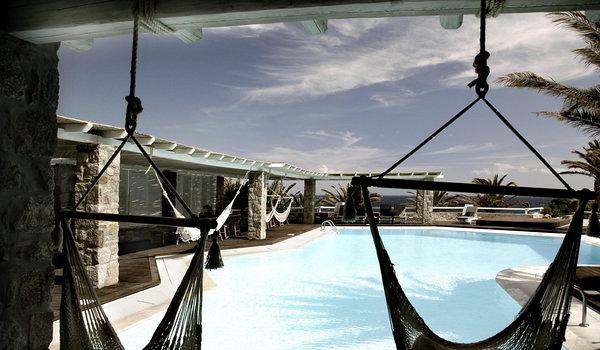 rdeco_San-Giorgio-Mykonos-via-Annabell-Kutucu-10