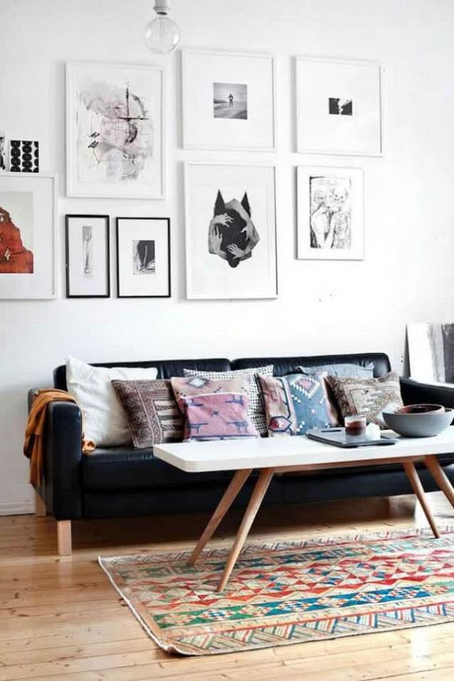 rdeco-Living-Room-with-Gallery-Wall-e1417238019297