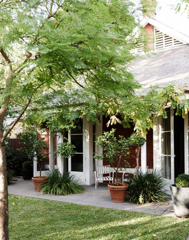 rdeco_Garden-patio-area