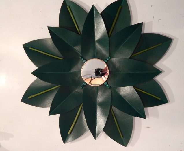 DIY BANANA LEAVES MIRROR