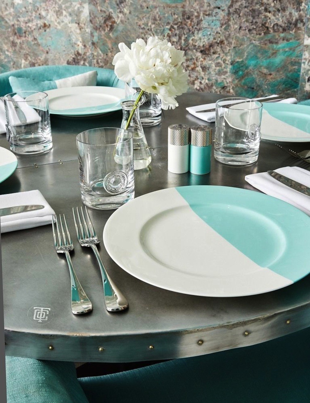 TIFFANY'S-BREAKFAST-RDECO