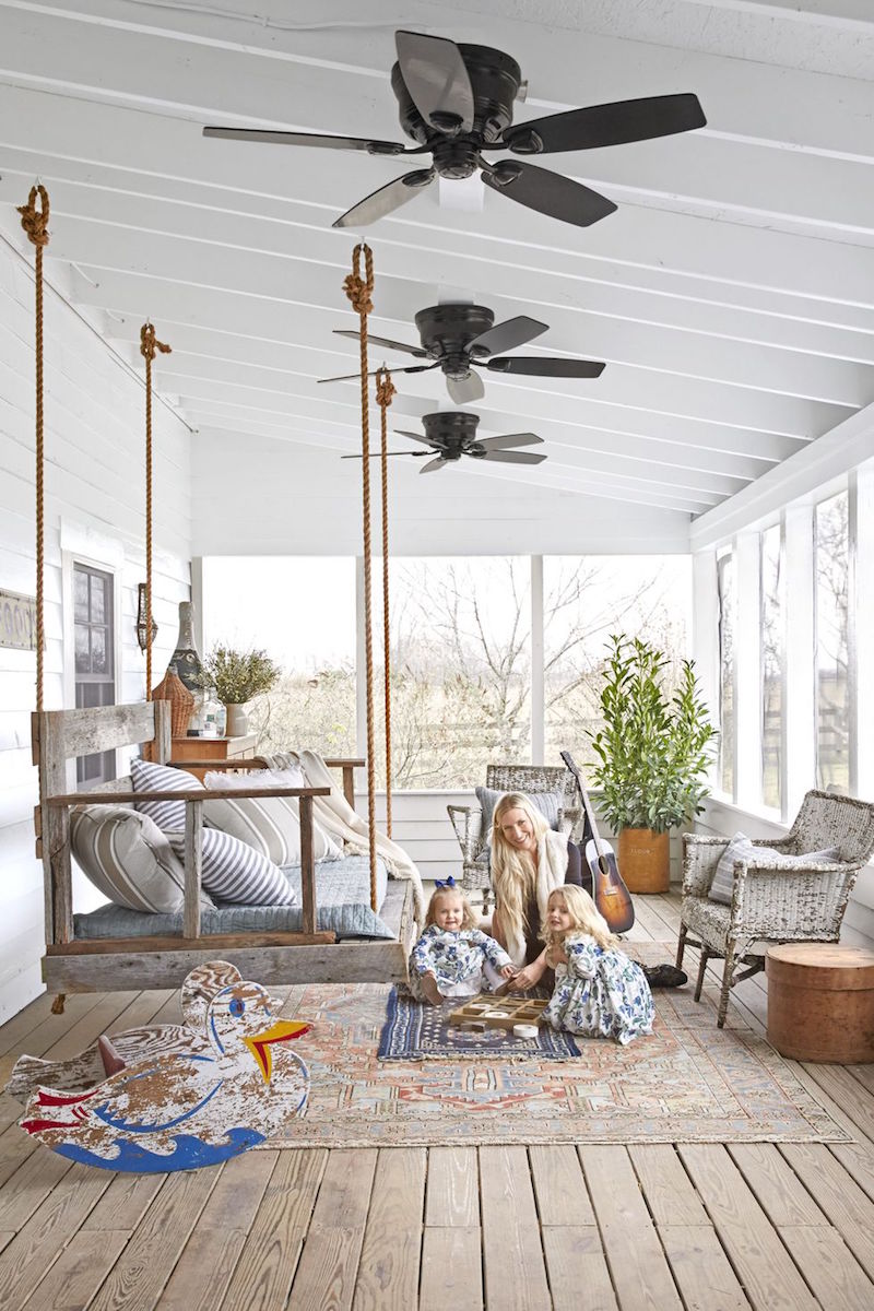A country home for singers is renovated, Franklin Kentucky